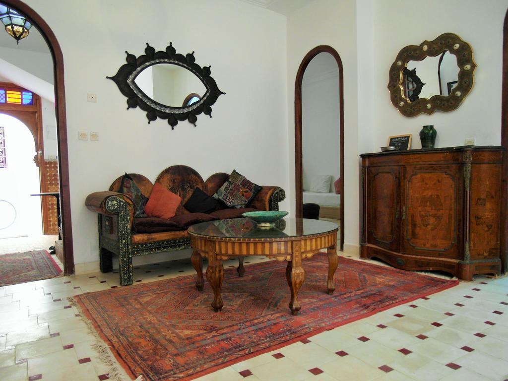 Christina'S House Bed & Breakfast Asilah Ngoại thất bức ảnh